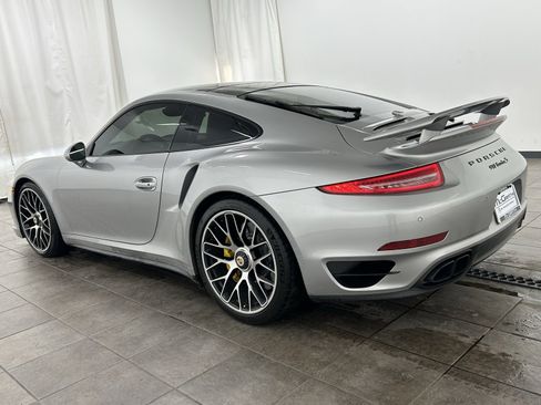 Used 2014 Porsche 911 Turbo S image 4