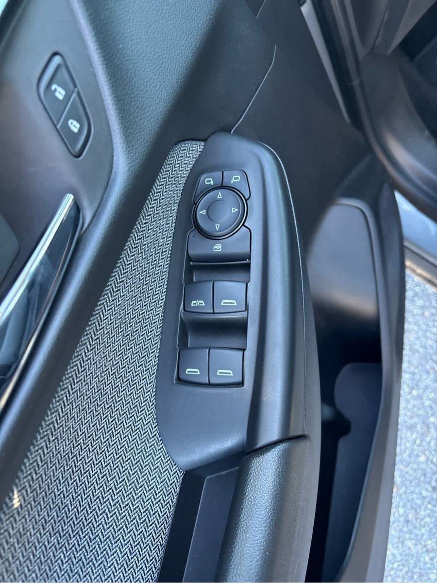 Used 2025 Chevrolet TrailBlazer LT AWD/4WD image 15