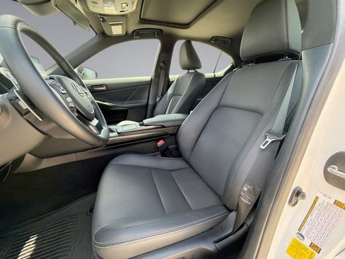 Used 2025 Lexus IS 350 F Sport RWD image 30