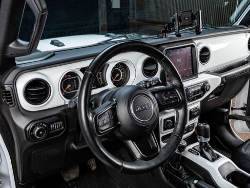 Used 2021 Jeep Wrangler Unlimited Sport image 16