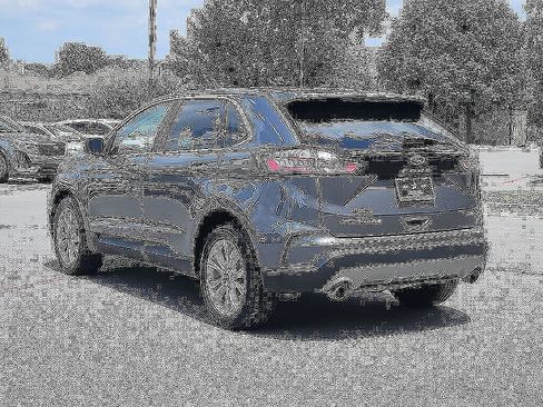 Used 2023 Ford Edge Titanium w/ Cargo Accessory Package AWD/4WD image 3