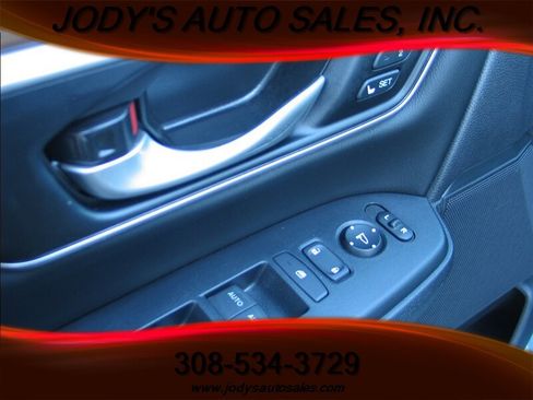 Used 2020 Honda CR-V Touring image 6