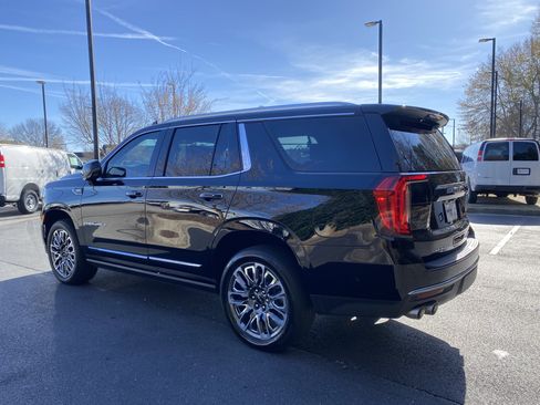 Used 2023 GMC Yukon Denali Ultimate image 7