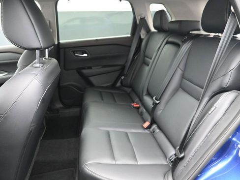 Used 2023 Nissan Rogue SL w/ SL Premium Package AWD/4WD image 12