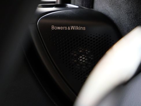 Used 2025 McLaren 750S RWD image 28