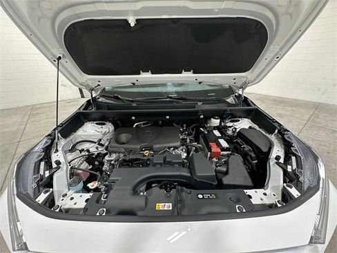 Used 2024 Toyota RAV4 XLE image 28