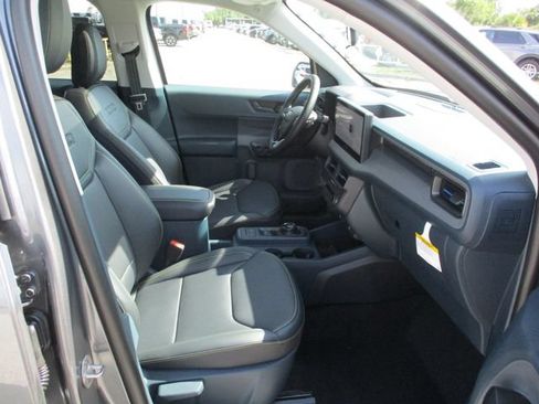 Used 2025 Ford Maverick Lobo AWD/4WD image 21