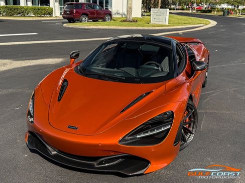 Used 2018 McLaren 720S Luxury image 11
