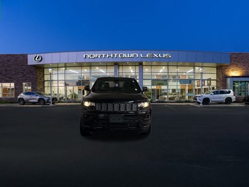 Used 2020 Jeep Grand Cherokee Altitude image 20