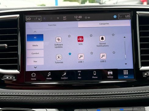 Used 2024 Chrysler Pacifica Limited FWD image 51