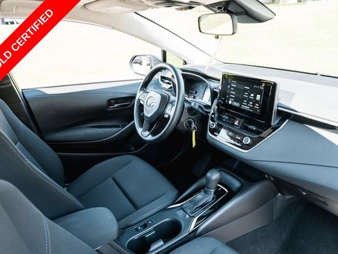 Certified 2025 Toyota Corolla LE FWD image 10