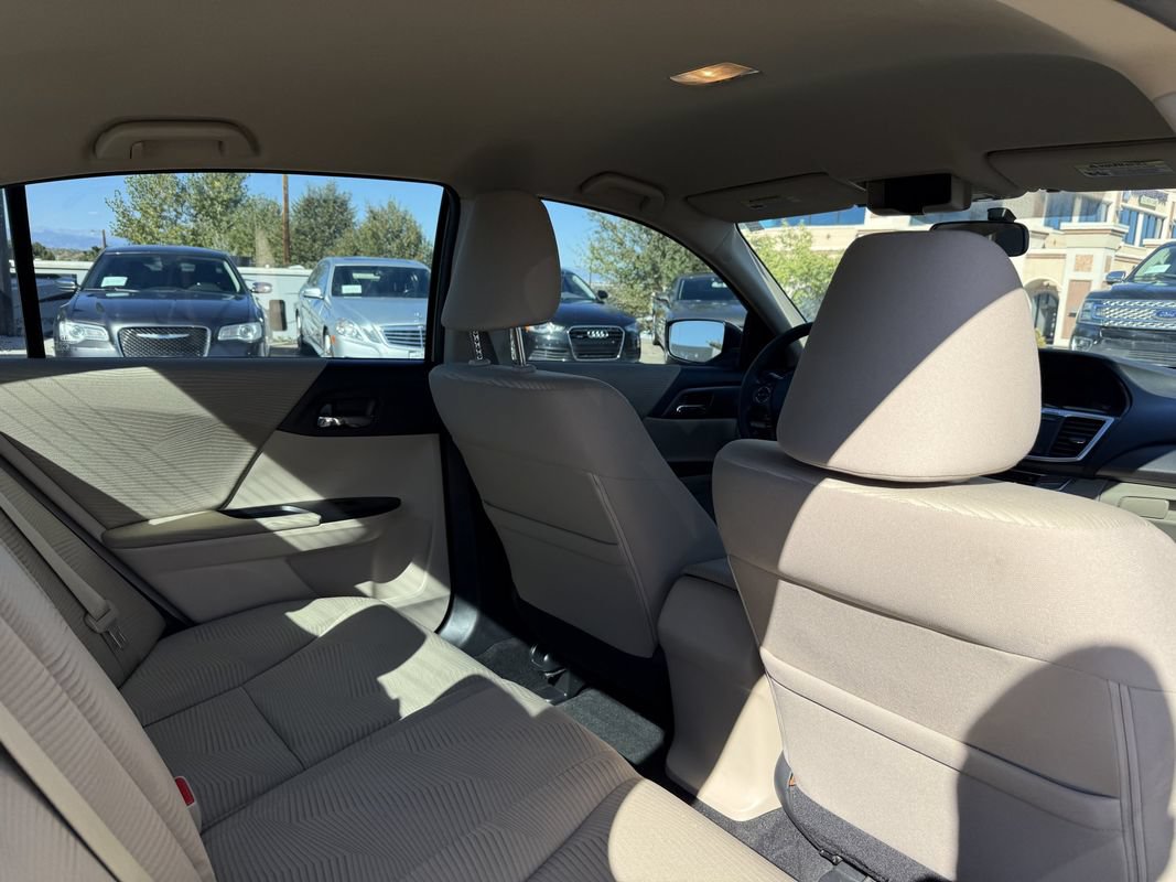 Used 2015 Honda Accord LX image 17