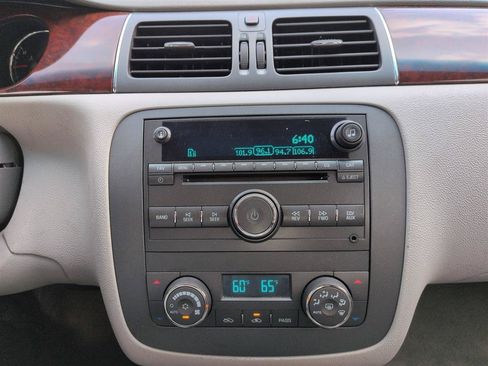 Used 2008 Buick Lucerne CXL FWD image 22