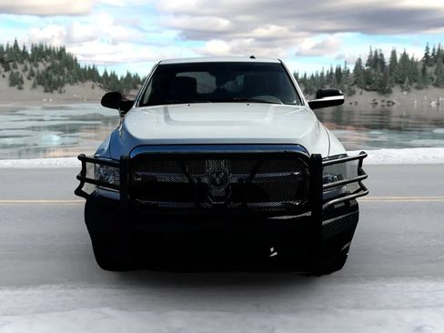 Used 2018 RAM 2500 Tradesman w/ Chrome Appearance Group AWD/4WD image 8