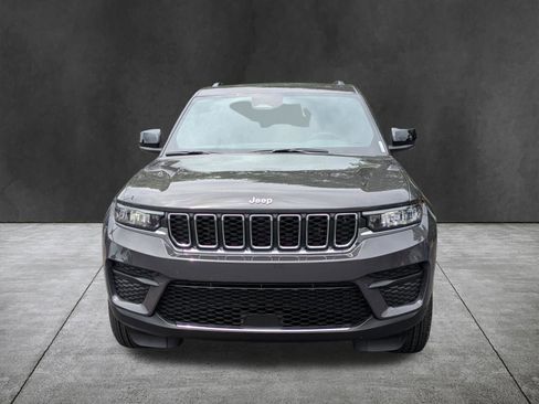 New 2026 Jeep Grand Cherokee Laredo RWD image 9