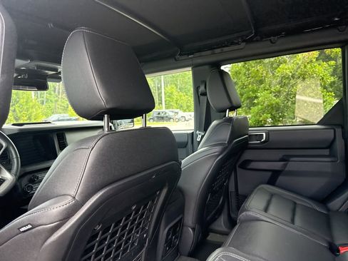 Used 2025 Ford Bronco Badlands w/ Sasquatch Package AWD/4WD image 10
