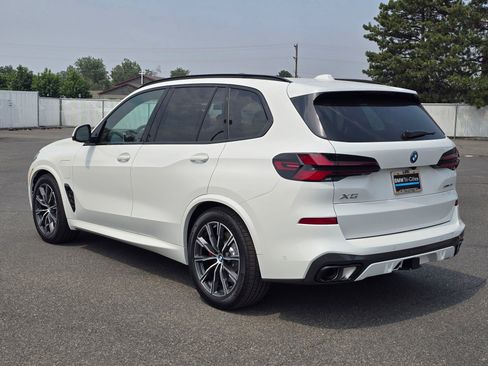 New 2026 BMW X5 xDrive50e w/ M Sport Package AWD/4WD image 4