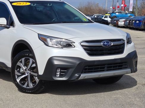 Used 2022 Subaru Outback Limited AWD/4WD image 2
