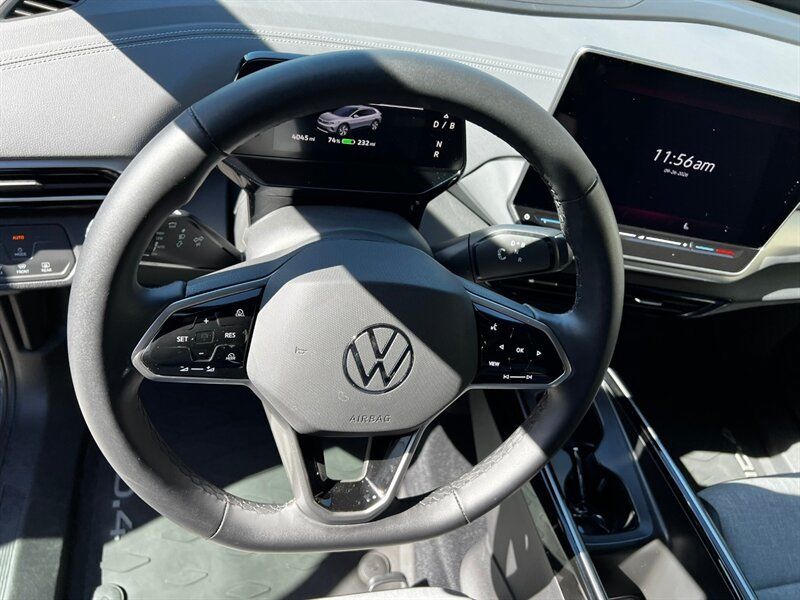 Used 2024 Volkswagen ID.4 Pro AWD/4WD image 29