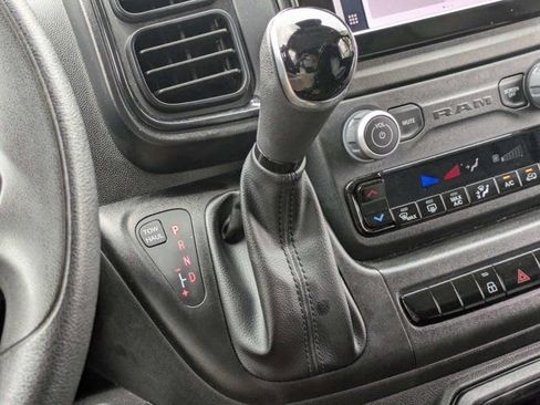 Used 2025 RAM ProMaster 2500 w/ Convenience Group FWD image 21