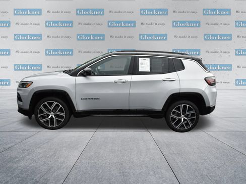 Used 2024 Jeep Compass Limited w/ Elite Group AWD/4WD image 9