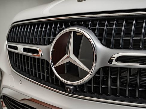 New 2026 Mercedes-Benz GLC 300 4MATIC image 11