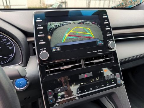 Used 2022 Toyota Avalon XLE image 23