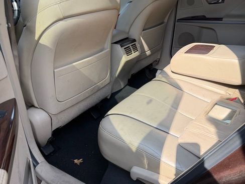 Used 2014 Toyota Venza XLE w/ XLE Premium Package image 10