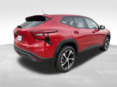 New 2026 Chevrolet Trax RS w/ Sunroof Package image 5