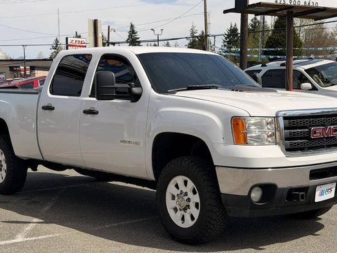 Used 2011 GMC Sierra 2500 SLE AWD/4WD image 7