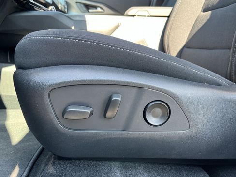 New 2026 Chevrolet Equinox EV LT image 13