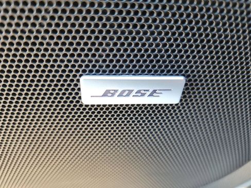 Used 2023 Chevrolet Traverse Premier image 33