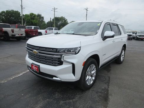 Used 2023 Chevrolet Tahoe Premier w/ Premium Package 2 AWD/4WD image 11