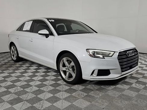 Used 2019 Audi A3 2.0T Premium image 3