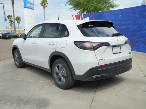 New 2026 Honda HR-V LX image 9