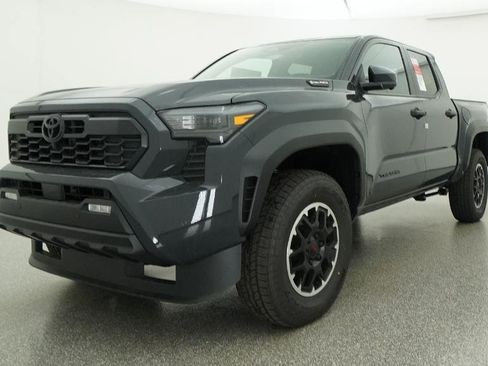 New 2026 Toyota Tacoma TRD Off-Road AWD/4WD image 10