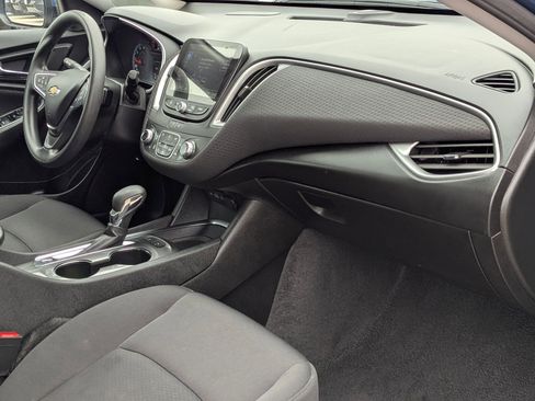 Used 2025 Chevrolet Malibu LT image 26