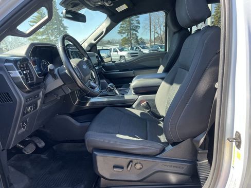 Used 2022 Ford F150 XLT w/ Equipment Group 302A High image 13