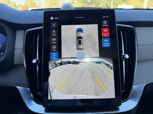 New 2026 Volvo XC90 B6 Ultra w/ Lounge Package image 22