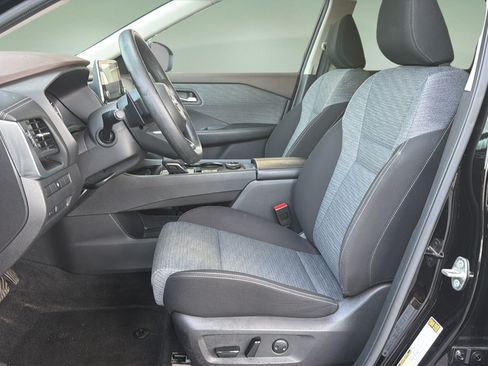 Certified 2023 Nissan Rogue SV AWD/4WD image 17