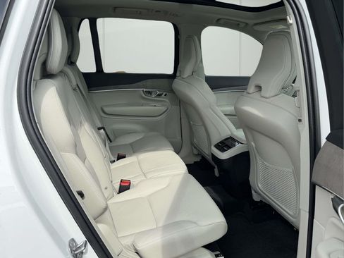 Used 2023 Volvo XC90 B6 Plus w/ Protection Package AWD/4WD image 12