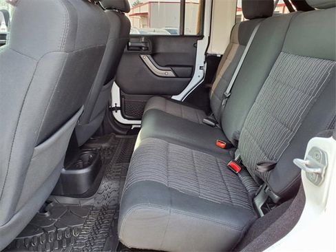 Used 2012 Jeep Wrangler Unlimited Sport image 17