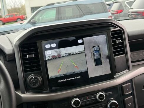 Used 2025 Ford F150 Lightning XLT AWD/4WD image 4