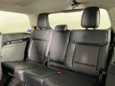New 2027 Ford Expedition Platinum RWD image 17