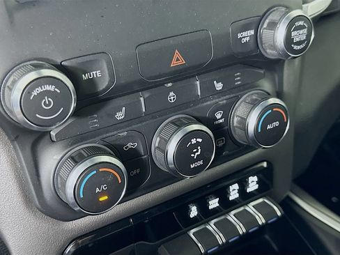 Used 2022 RAM 1500 Big Horn AWD/4WD image 31