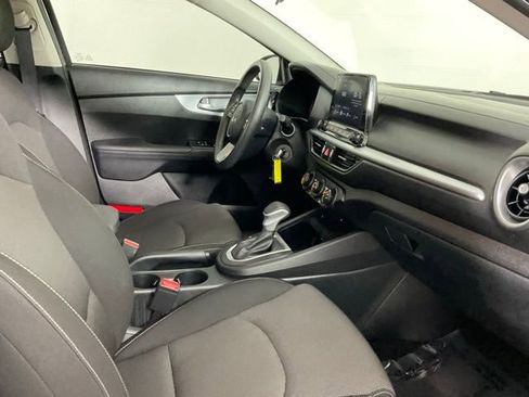 Used 2024 Kia Forte LXS image 16