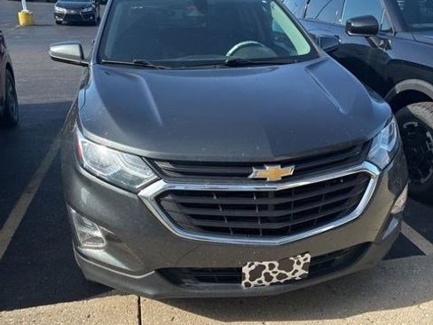 Used 2018 Chevrolet Equinox LT w/ LT Infotainment Plus Package image 2