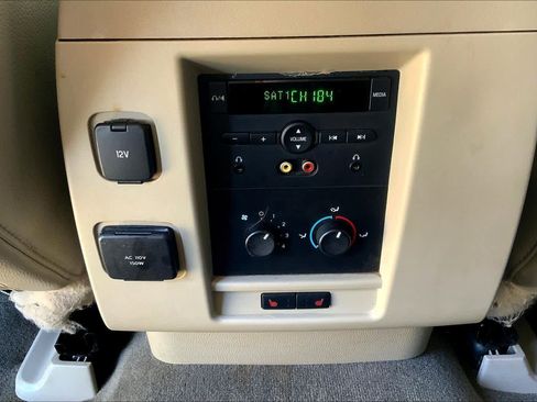 Used 2013 Ford Expedition EL Limited image 32