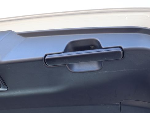 Used 2023 Subaru Outback Limited image 19