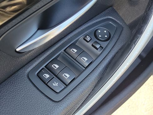 Used 2016 BMW 328i Gran Turismo xDrive AWD/4WD image 19